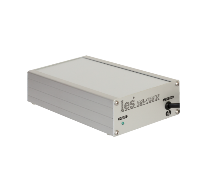Усилитель-преобразователь/распределитель Les DS-13NS 1 в 3 аналоговых аудиосигналов. 1 вход несимметричный - 3 выхода симметричных. Компактный корпус