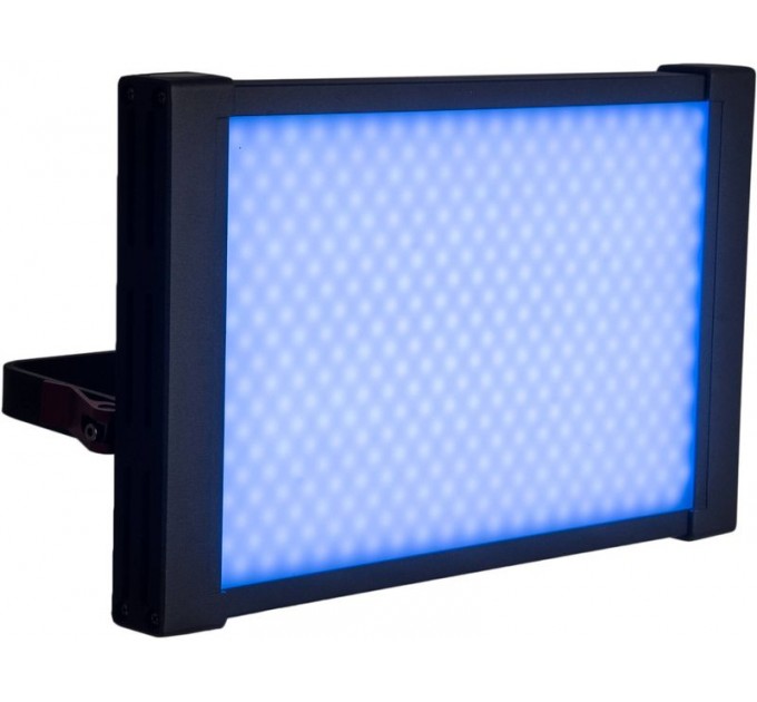 Комплект из трех светодиодных осветительных панелей Boltzen Perseus RGBDT 55W Ready-to-Fly Travel 3-Light Kit от CAME-TV