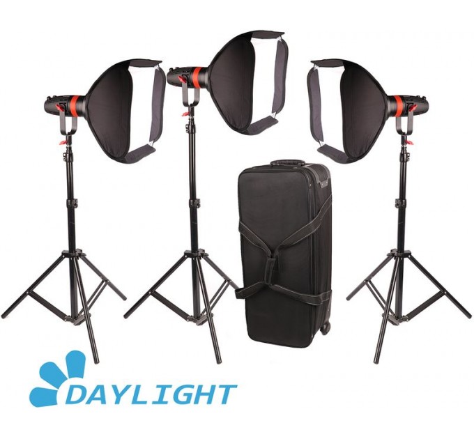 Комплект из трех светодиодных осветительных приборов с тремя стойками и тремя софтбоксами Boltzen 55W Fresnel Focusable LED Daylight 3-Light Kit от CAME-TV